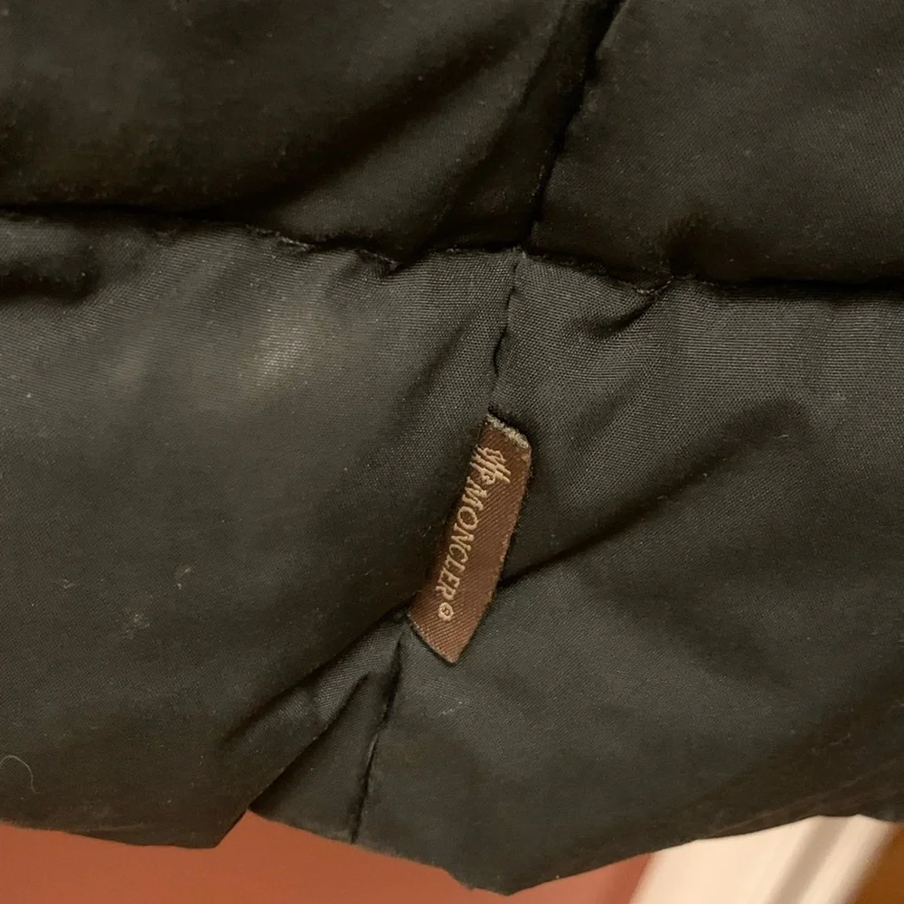 MONCLER - Classic Two-Way Zip Quilted Down Mid-Length Coat Size 1 - Picture 4 of 10